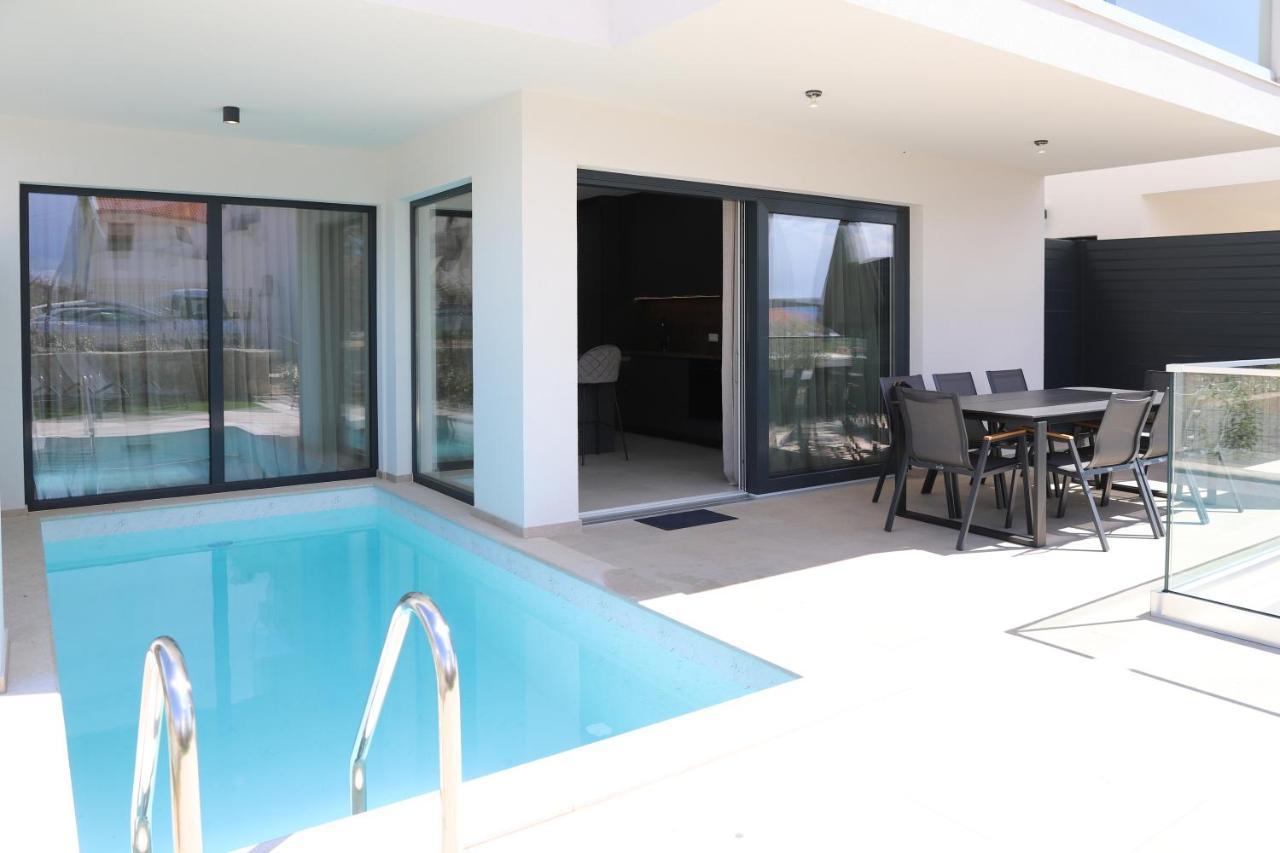 נייביצה Brand New Apartment With Private Pool מראה חיצוני תמונה