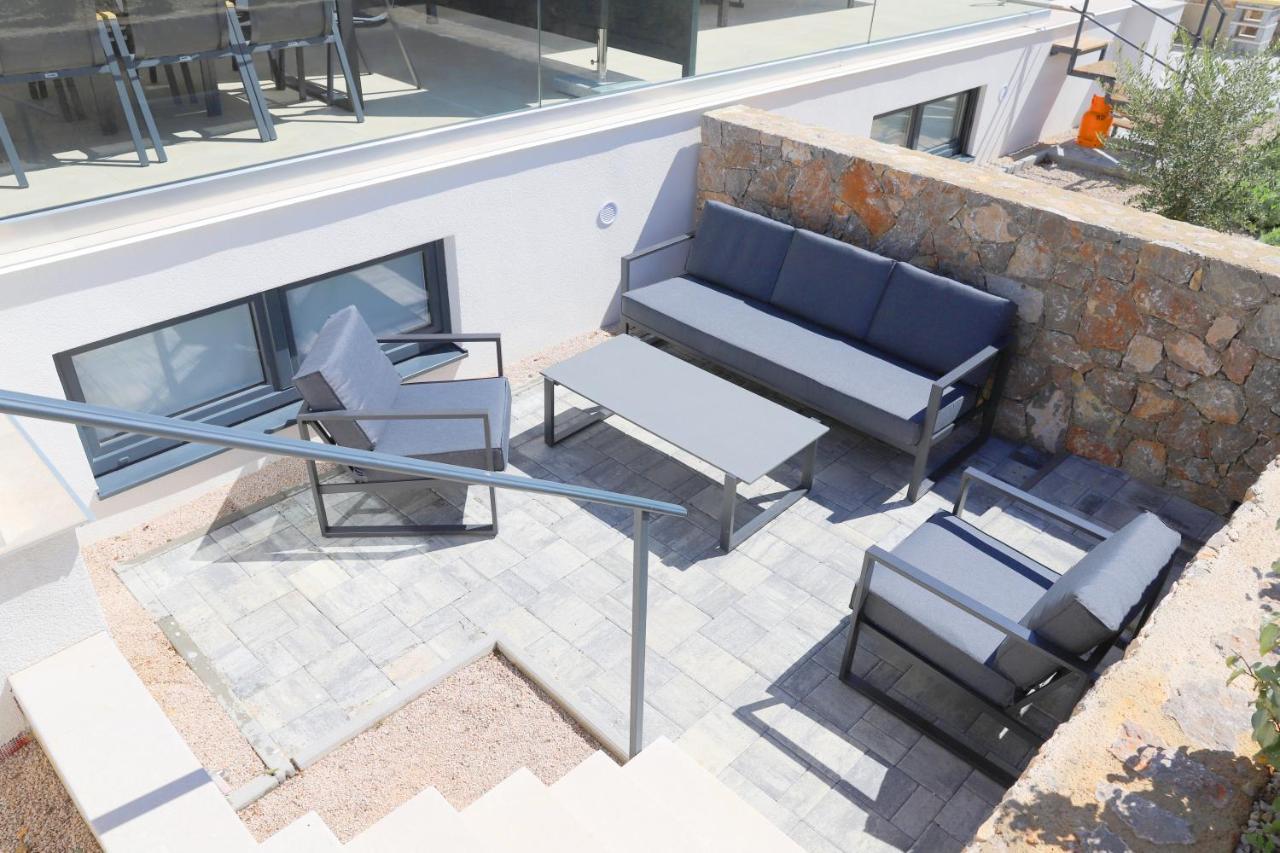 נייביצה Brand New Apartment With Private Pool מראה חיצוני תמונה