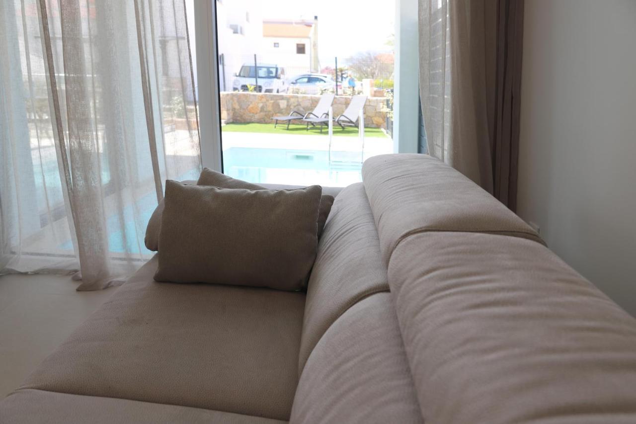 נייביצה Brand New Apartment With Private Pool מראה חיצוני תמונה