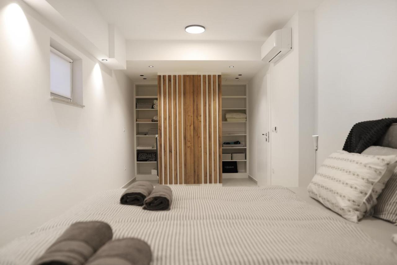 נייביצה Brand New Apartment With Private Pool מראה חיצוני תמונה